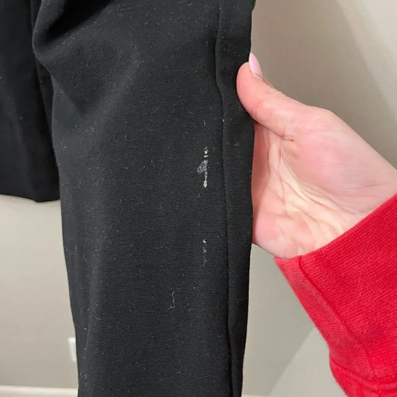 Chicos Womens Black Pants Sz 10 / 1.5 Short Stretch Slash Pockets Pull On - Picture 6 of 8